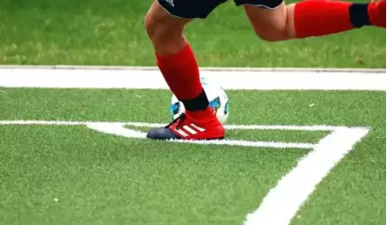 Wielkie derby piłkarskie gminy Miękinia już w niedzielę w Lutyni!