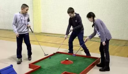 Minigolfowe rozgrywki w Miękini