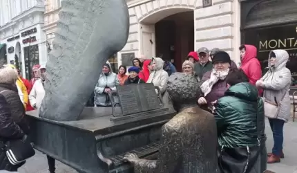 Średzcy seniorzy zwiedzają centrum Polski - Łódź i okolice