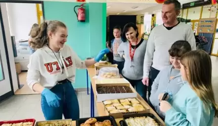 Kawiarenka dla potrzebujących w SP Udanin