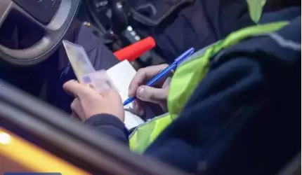 Wpadł podczas kontroli drogowej. Miał wiele do ukrycia