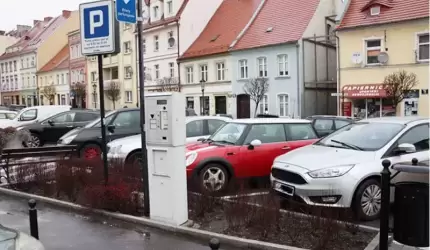 Kierowco! Ważne zmiany w uprawnieniach do parkowania pojazdów w strefie A i B