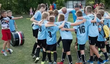 Błękitni Chwalimierz mistrzami Ligi Terenowej Młodzika