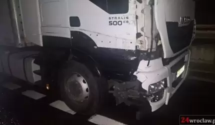 Wypadek na A4. Dwie osoby poszkodowane