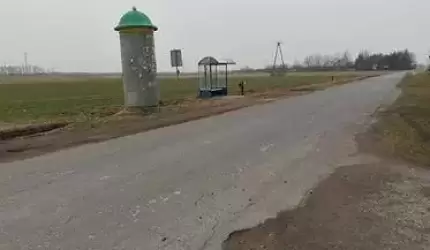 Chodnik we Wrocisławicach "etapowany"