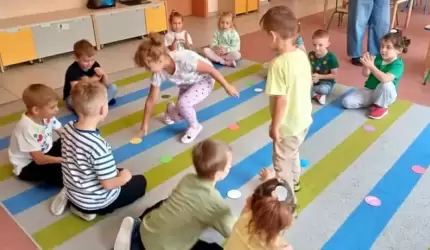 Kropka w centrum uwagi – kreatywny dzień w Przedszkolu w Szczepanowie