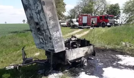 Podczas prac drogowych zapaliła się sprężarka