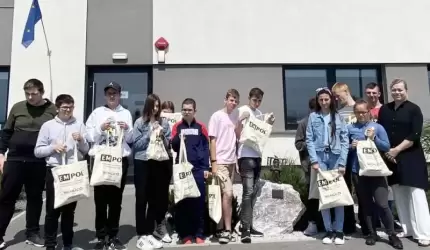 Uczniowie Specjalnego Ośrodka Szkolno-Wychowawczego z wizytą w zakładzie produkcyjnym