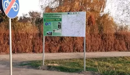 Kolejne tablice przy powiatowych ścieżkach rowerowych