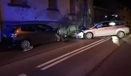 Wypadek w Wilkowie Średzkim. Trzy osoby poszkodowane