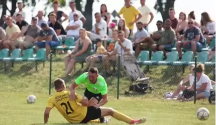 Wygrana Lenartowic pozbawiła Łowęcice awansu [fotorelacja]