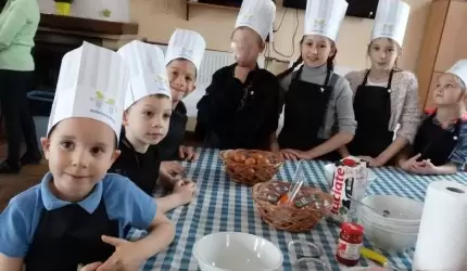 "Przedmoście na widelcu" czyli najmłodsi gotują!