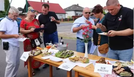 Tematem trzeciego powiatowego kulinarnego pojedynku - burger