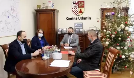 Wójt Gminy Udanin: koniec roku, a my nie zwalniamy!