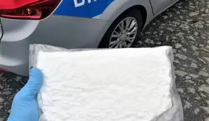 Ponad kilogram amfetaminy na tylnym siedzeniu auta!