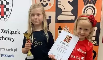 Kaja i Lila - szachistki z Mrozowa