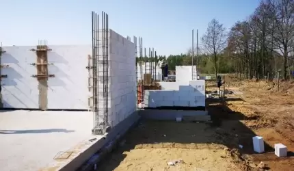 Świetlica w Wilkszynie pnie się w górę