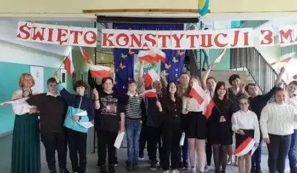 Narodowe Święto Konstytucji 3 Maja w Szkole Podstawowej w Udaninie