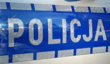 Wjechała w słup energetyczny (raport policji)