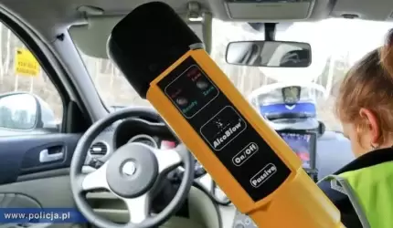 Obywatel Ukrainy jechał zygzakiem. Zatrzymali go policjanci w czasie wolnym od służby