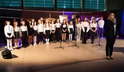 Żołnierze Wyklęci - Bohaterowie Niezłomni. Uroczystość w szkole w Miękini