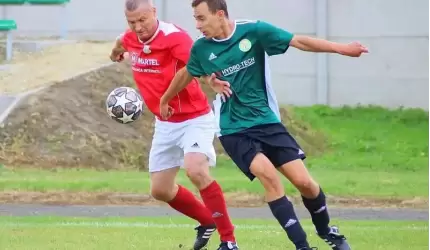 Pogoń Miękinia wygrywa w Rakoszycach [fotorelacja]