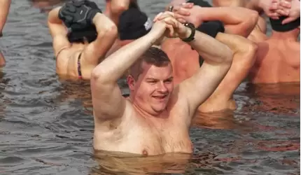 Charytatywne Morsowanie w Środzie Śl. (na żywo)