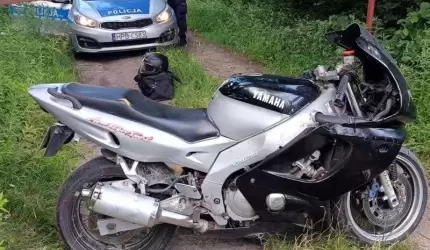 Nie zatrzymał się do kontroli, policjanci ruszyli w pościg