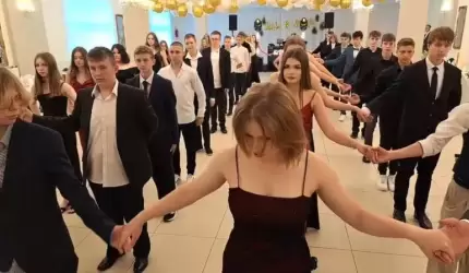 Bal Ósmoklasisty w Środzie Śląskiej (na żywo)