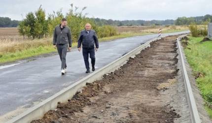 Trwa przebudowa drogi nr 2056D Księginice – Gąsiorów – Głoska!