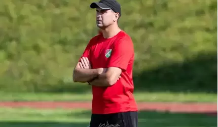 Grzegorz Sajewicz zakończył współpracę z MLKS Polonia Środa Śląska. Nowym trenerem Jarosław Pedryc