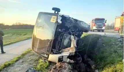 Groźny wypadek na drodze Środa Śl. - Ciechów. Jedna osoba w stanie ciężkim