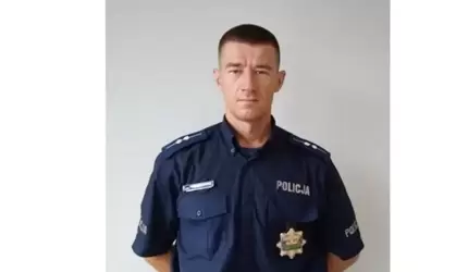 Podziękowania dla dzielnicowego z posterunku policji w Kostomłotach