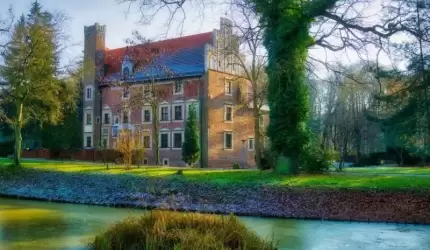 Pomóżmy zdobyć 20 tys. zł na zamkowy sad!