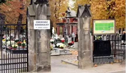 UWAGA! Zmiana organizacji ruchu w okolicy cmentarza w Środzie Śląskiej