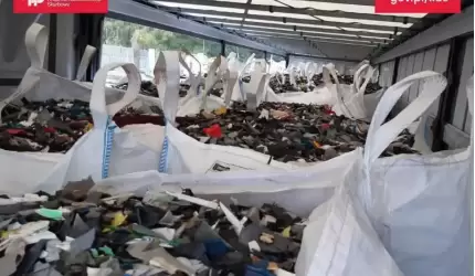 Na A4 dolnośląska KAS zatrzymała nielegalny transport tworzyw sztucznych z Holandii