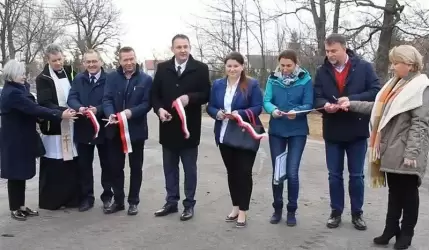 Otwarto wyremontowaną drogę w Różanej