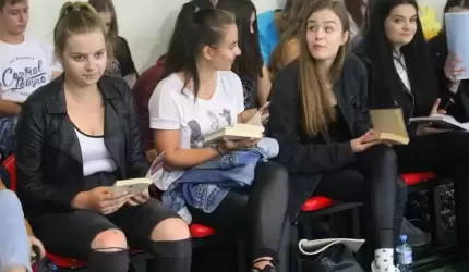 Wspólnie czytali kryminały, dramaty, romanse...