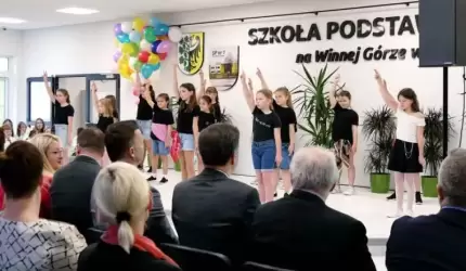 Rok minął jak jeden dzień! Urodziny Szkoły Podstawowej nr 1 w Środzie Śląskiej