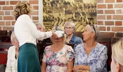 Pierwsze wirtualne podróże seniorów!