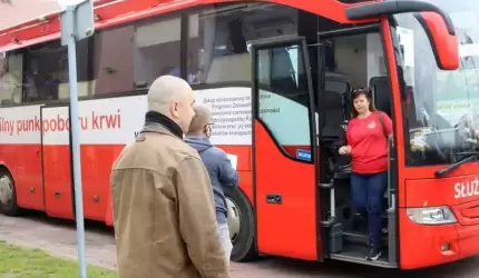 Rajd "Czerwonej Róży" i pobór krwi w Środzie Śląskiej